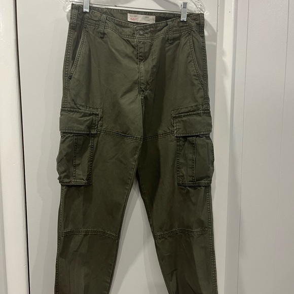Men’s Old Navy Cargo Pants - Picture 2 of 5